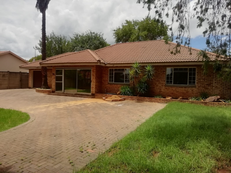 3 Bedroom Property for Sale in Vaalpark Free State